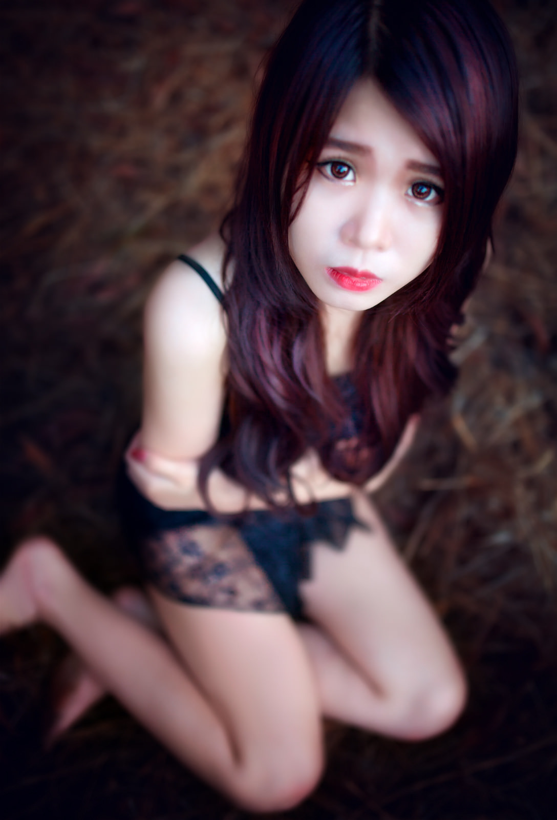女大學(xué)生的紅色筆記本