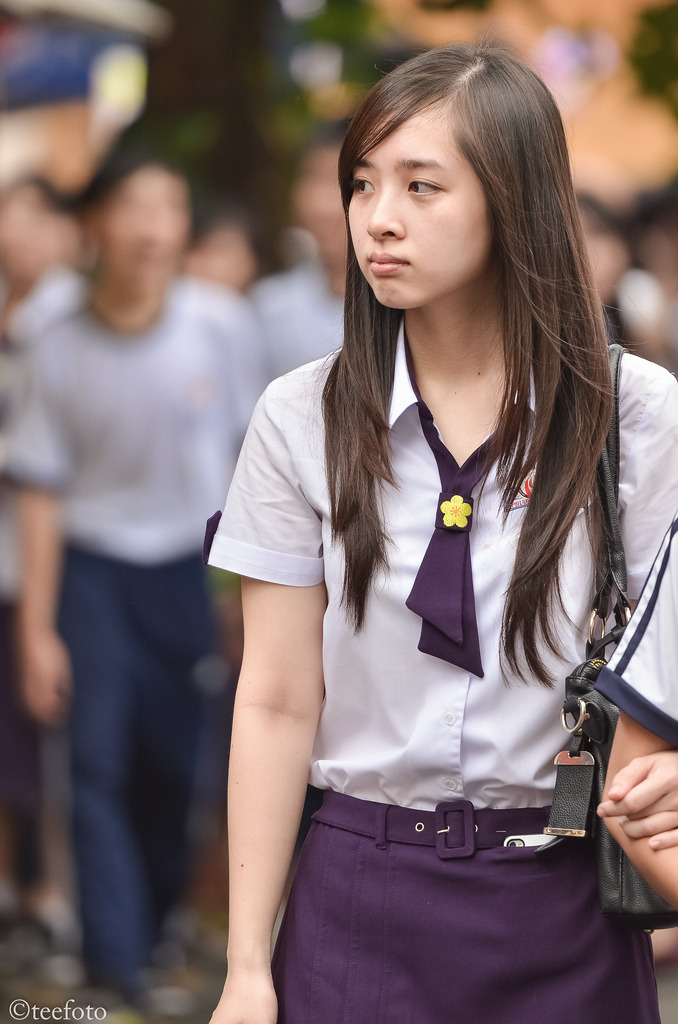 三級帶黃色